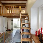 Alfama Cozy Studios By Get Your Stay